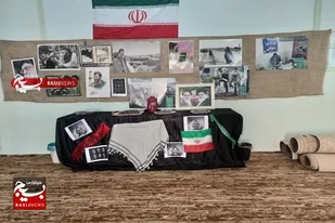 افتتاح نمایشگاه عکس دستاوردهای بسیج در دبیرستان دخترانه فرهنگیان سراوان