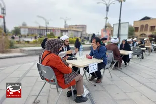 برپایی میز گفتگو به همت طلاب و روحانیون جهادی مدرسه علمیه آیت الله آخوند (ره) همدان