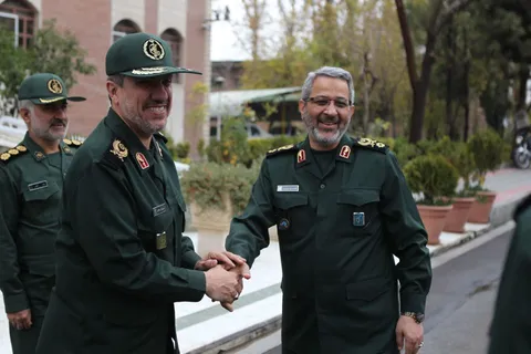 دیدار سردار تنگسیری فرمانده نیروی دریایی سپاه با رئیس سازمان بسیج