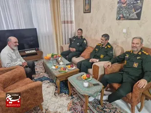 دیدار مسئولین، با خانواده معزز شهید مدافع حرم پاسدار شهید حیدر جلیلوند