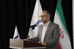 اساتید در خط مقدم جنگ شناختی قرار دارند