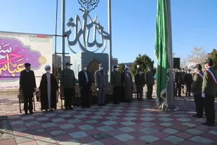 اهتزاز پرچم سیدالشهدا علیه السلام بربام ایران