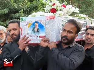 وداع با پیکر شهید خطابخش در سپاهانشهر