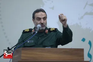 خدمت خالصانه، راهکار مقابله با فتنه های دشمنان است