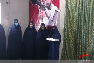 دیدار فرمانده حوزه خواهران بزمان به همراه خواهران بسیجی از مادر شهید مدافع حرم شهید سجادی