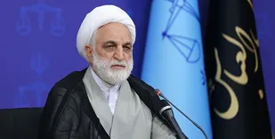 لازم است در برخی قوانین به نفع زنان و خانواده بازنگری و تغییر ایجاد شود
