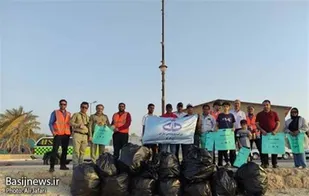 پاکسازی سواحل جزیره خارگ