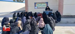 جهاد تبیین به مناسبت دهه فجر در شهرستان بمپور برگزار شد
