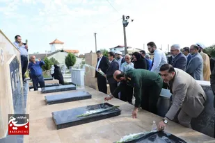 مزار ۶ شهید دوران دفاع مقدس روستای علمدار بازسازی شد + تصاویر