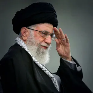 پیام رهبر معظم انقلاب اسلامی به&zwnj;مناسبت سالروز تشکیل بسیج مستضعفان