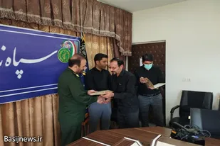 تجلیل از خبرنگاران توسط فرمانده سپاه رزن