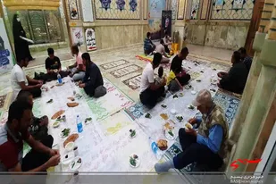 سفره افطاری ساده در آستان امام زادگان لاسجرد پهن شد