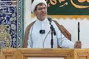 هر کس که برای پیشرفت این نظام و انقلاب کار کند یک بسیجی است