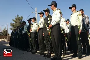 گلزار شهدای اقلید غبار روبی شد