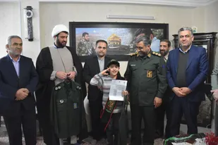 برگزاری مراسم یادواره خانگی شهدا در منزل شهید مدافع حرم