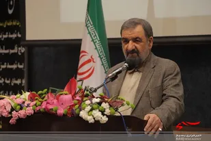 علت هجمه دشمن کارآمدی نظام اسلامی است / مردم سالاری در جمهوری اسلامی آمریکا را نابود می کند