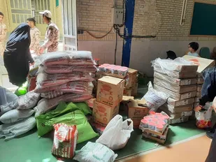 توزیع ۱۴۰ بسته کمک&zwnj;های مومنانه بین نیازمندان شهرستان بافق