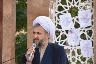 تا زمانی که بسیج هست خدشه ای به نظام و ولی فقیه وارد نخواهد شد