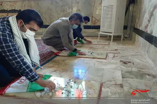 دانش آموزان سرخه ای قبور شهدا را عطرآگین کردند