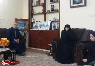 حضور فرمانده سپاه قدس گیلان در منزل شهدای مدافع حرم شرق گیلان
