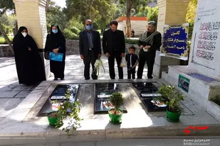 عطرافشانی مزار مطهر شهدای گمنام با حضور فرهنگيان بسیجی همدان