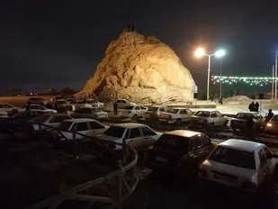 یادداشت/محلی برای تجدید پیمان با ارزش ها و آرمان های انقلاب!