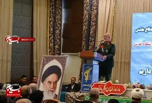 &nbsp;مردم همدان در تمام صحنه&zwnj;های انقلاب و دفاع مقدس خوش درخشیدند/ باید با حفظ وحدت در مسیر دفاع از انقلاب گام برداریم