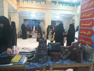 اجتماع دختران و مادران مدافع حریم خانواده در مجتمع فرهنگی کانون ولایت شهرستان تفت
