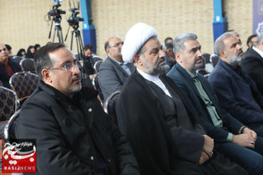 آیین افتتاحیه رزمایش سراسری کارزار خدمت در محله کرامت آلارد واقع در پرندک شهرستان رباط کریم