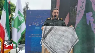نقطه اتکای دشمن علیه نظام مسئله اقتصادی است / مردمی سازی اقتصاد موجب پیروزی در جنگ اقتصادی می&zwnj;شود