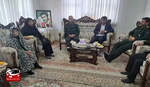 دیدار با خانواده معظم شهید والا مقام گل&zwnj;محمد کیان به مناسبت هفته بسیج در شهرستان آبیک