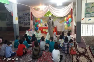 برگزاری جشن دهه کرامت در مهد قرآنی و پیش دبستانی ریحانه همدان