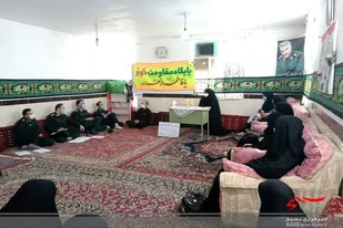 نشست صمیمی فرمانده سپاه ملایر با فرماندهان پایگاه&zwnj;های حوزه فاطمه الزهرا(س)
