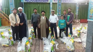 تهیه و توزیع بیش از ۶۰ بسته معیشتی در محلات شاهرود+ تصاویر
