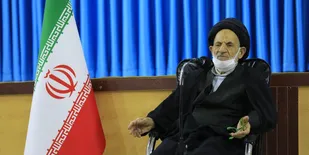 شهیدان رجایی و باهنر معیاری برای دولت اسلامی هستند