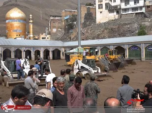 امدادگران در امامزاده داوود از جان مایه گذاشتند/ امدادرسانی به سیل زدگان در تهران رنگ حسینی داشت