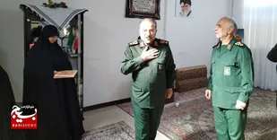 دیدار رئیس  سازمان بسیج مستضعفین با خانواده شهید رضا عباسی