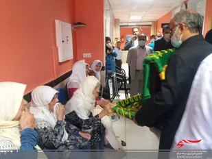 پرچم سبز رضوی در توانبخشی علی اکبر (ع) بیرجند به اهتزاز درآمد/دل&zwnj;های شکسته&zwnj;ای که به پنجره فولاد دخیل بسته شد