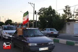 حرکت کارناوال خودرویی در ستایش اقتدار موشکی توسط ولایتمداران مه ولات