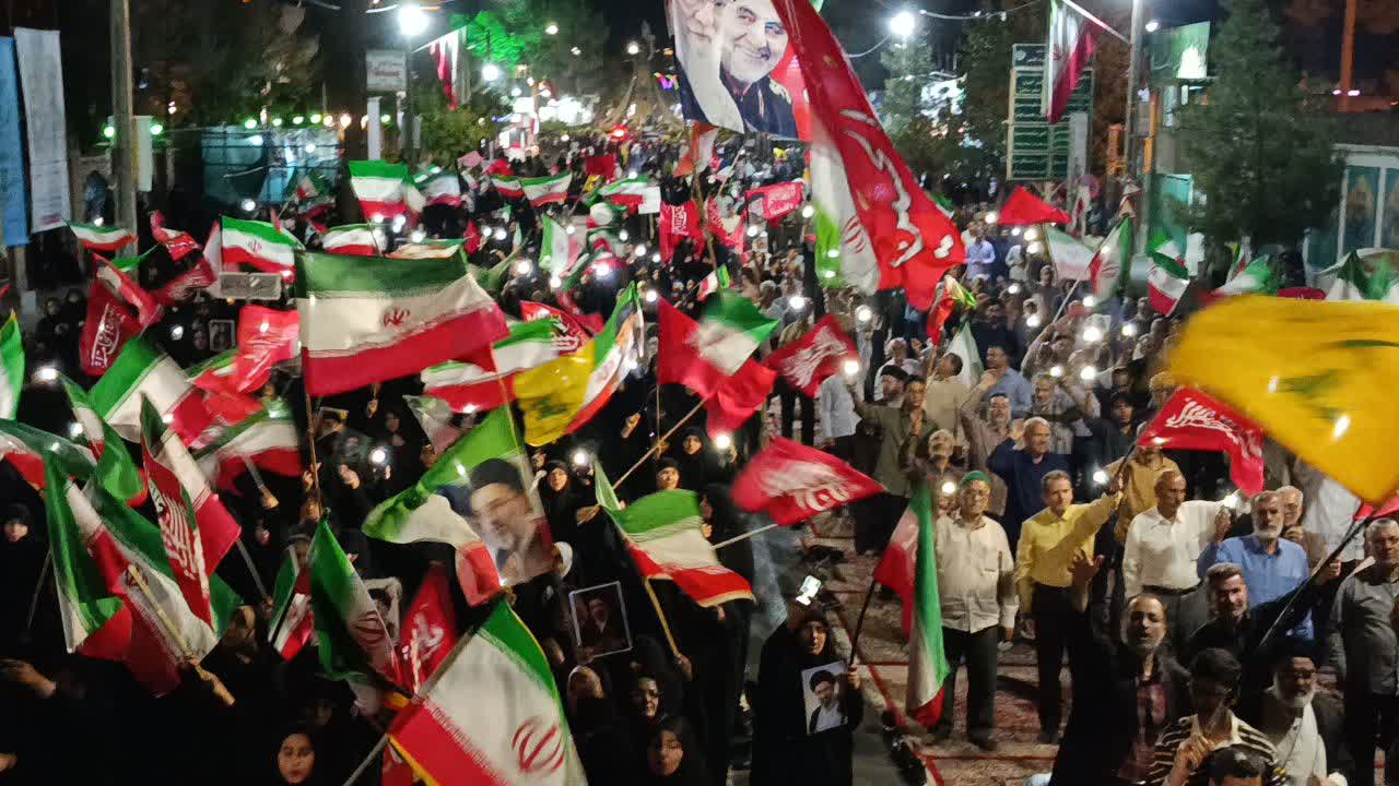 استمرار حضور مردم در میدان‌های اجتماعی اهمیت راهبردی دارد