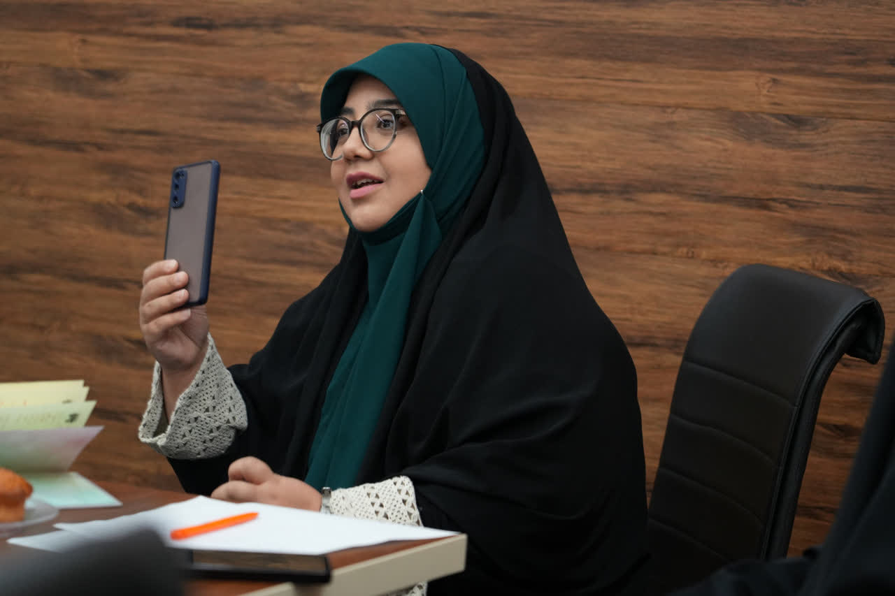 خبرنگار هوشمند روایتگر صادق و امیدآفرین دستاوردهای جامعه است خبرنگار هوشمند روایتگر صادق و امیدآفرین دستاوردهای جامعه است