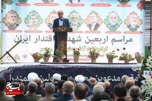 ملت ایران تنها در برابر ائتلاف قدرت&zwnj;های جهانی ایستاد