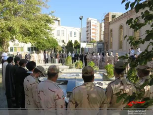 غبارروبی مزار شهدا در جلفا