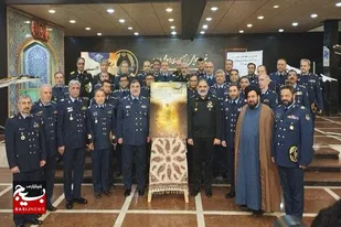 پوستر سرود &laquo;آیینه خورشید&raquo; در ستاد نیروی هوایی ارتش رونمایی شد