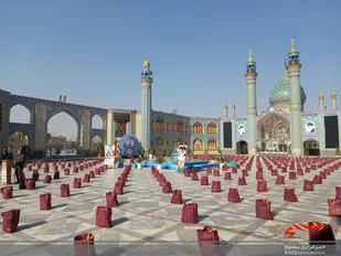تهیه وتوزیع 400بسته معیشتی در بین آسیب دیدگان کرونا