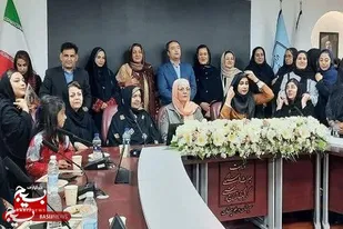 بانوی بسیجی و هنرمند نصرت آباد صاحب مهر اصالت بین&zwnj;المللی شد