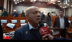هرکسی می&zwnj;تواند به اندازه بضاعت خود گره از کار کشور و مردم باز کند