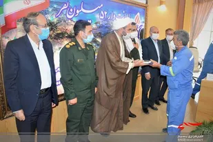 مقاومت در برابر توطئه های دشمنان، رمز پیروزی است
