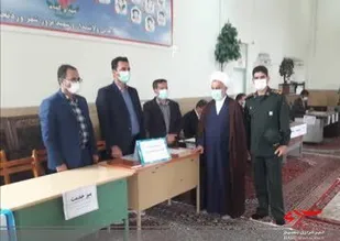 میز خدمت در مصلای نمازجمعه وردنجان