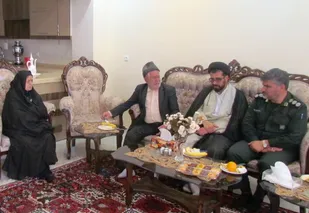 دیدار با خانواده شهید طلبه در فارسان